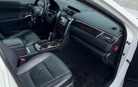 Toyota Camry, 2015 год, 1 800 000 рублей, 10 фотография