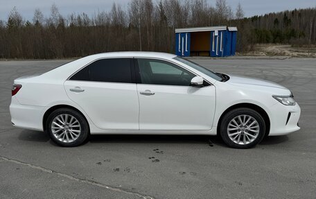Toyota Camry, 2015 год, 1 800 000 рублей, 3 фотография