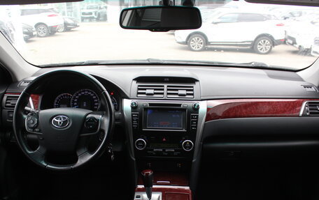 Toyota Camry, 2014 год, 1 797 000 рублей, 7 фотография