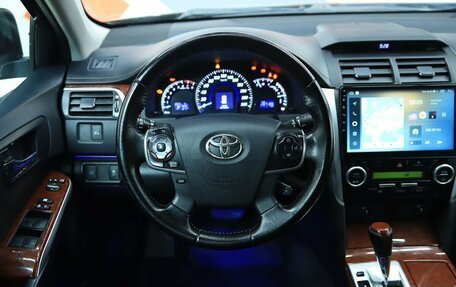 Toyota Camry, 2014 год, 1 490 000 рублей, 13 фотография