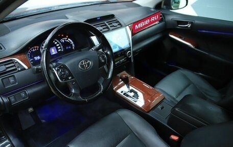 Toyota Camry, 2014 год, 1 490 000 рублей, 10 фотография