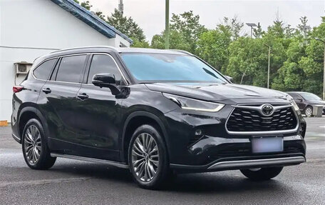 Toyota Highlander, 2022 год, 3 815 855 рублей, 3 фотография