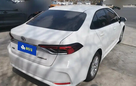 Toyota Corolla, 2022 год, 1 350 000 рублей, 3 фотография