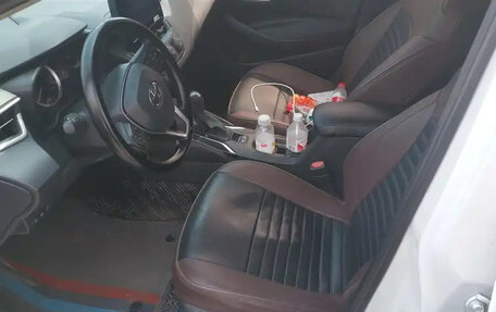 Toyota Corolla, 2022 год, 1 350 000 рублей, 8 фотография