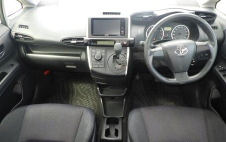 Toyota Wish II, 2014 год, 1 170 000 рублей, 5 фотография
