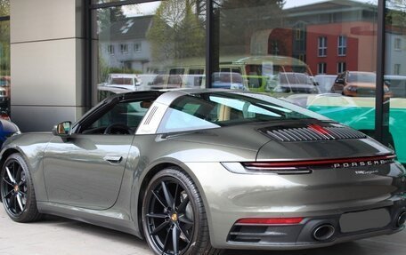 Porsche 911, 2022 год, 16 500 000 рублей, 2 фотография