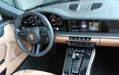 Porsche 911, 2022 год, 16 500 000 рублей, 10 фотография