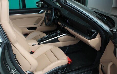 Porsche 911, 2022 год, 16 500 000 рублей, 8 фотография