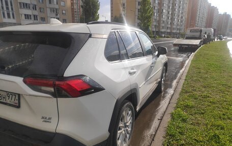 Toyota RAV4, 2020 год, 3 555 555 рублей, 16 фотография