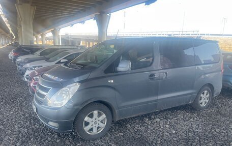 Hyundai Grand Starex Grand Starex I рестайлинг 2, 2011 год, 1 055 000 рублей, 1 фотография