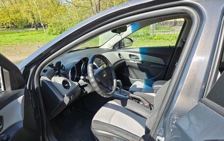 Chevrolet Cruze II, 2012 год, 700 000 рублей, 8 фотография