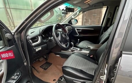 Toyota Fortuner II, 2019 год, 4 000 000 рублей, 5 фотография