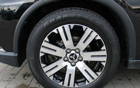 Mitsubishi Outlander III рестайлинг 3, 2018 год, 1 950 000 рублей, 9 фотография