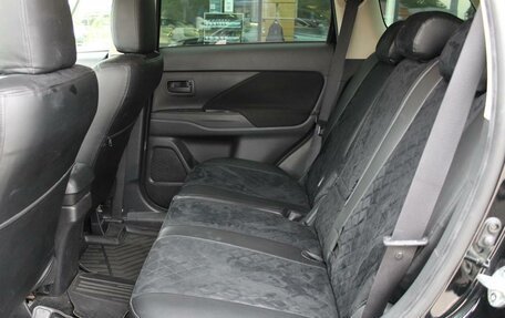 Mitsubishi Outlander III рестайлинг 3, 2018 год, 1 950 000 рублей, 17 фотография