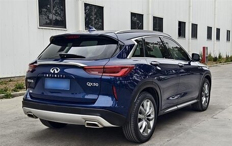 Infiniti QX50 II, 2022 год, 2 450 000 рублей, 6 фотография