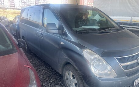 Hyundai Grand Starex Grand Starex I рестайлинг 2, 2011 год, 1 055 000 рублей, 3 фотография