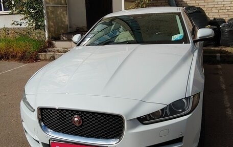 Jaguar XE I рестайлинг, 2015 год, 1 969 000 рублей, 6 фотография