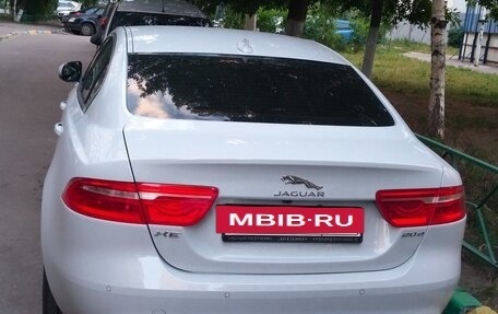 Jaguar XE I рестайлинг, 2015 год, 1 969 000 рублей, 13 фотография