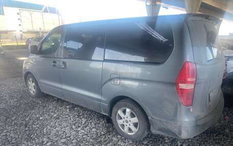 Hyundai Grand Starex Grand Starex I рестайлинг 2, 2011 год, 1 055 000 рублей, 9 фотография