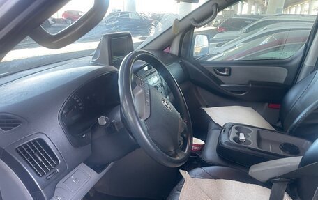 Hyundai Grand Starex Grand Starex I рестайлинг 2, 2011 год, 1 055 000 рублей, 16 фотография