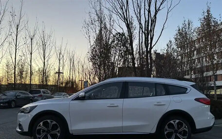 Ford Focus IV, 2022 год, 1 695 855 рублей, 3 фотография