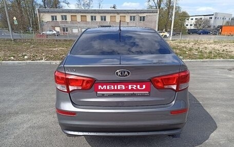 KIA Rio III рестайлинг, 2015 год, 895 000 рублей, 2 фотография