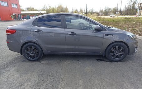 KIA Rio III рестайлинг, 2015 год, 895 000 рублей, 5 фотография