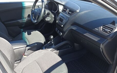 KIA Rio III рестайлинг, 2015 год, 895 000 рублей, 10 фотография