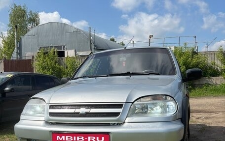 Chevrolet Niva I рестайлинг, 2006 год, 300 000 рублей, 1 фотография