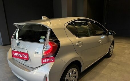 Toyota Aqua I, 2018 год, 1 390 000 рублей, 7 фотография