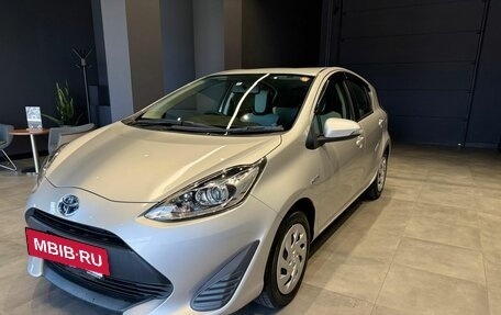 Toyota Aqua I, 2018 год, 1 390 000 рублей, 4 фотография