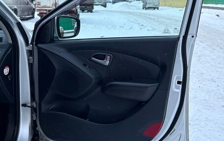 Hyundai ix35 I рестайлинг, 2011 год, 903 000 рублей, 12 фотография