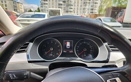 Volkswagen Passat B8 рестайлинг, 2018 год, 2 450 000 рублей, 8 фотография
