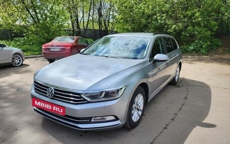 Volkswagen Passat B8 рестайлинг, 2018 год, 2 450 000 рублей, 7 фотография