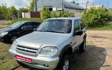 Chevrolet Niva I рестайлинг, 2006 год, 300 000 рублей, 2 фотография
