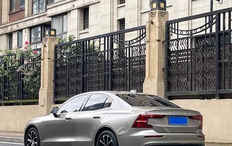 Volvo S60 III, 2021 год, 2 200 000 рублей, 6 фотография