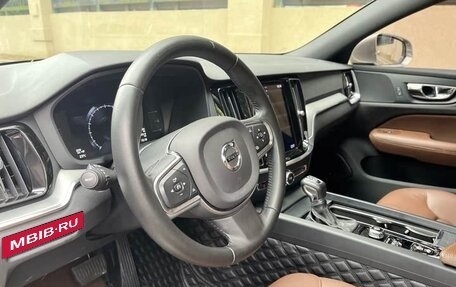 Volvo S60 III, 2021 год, 2 200 000 рублей, 9 фотография