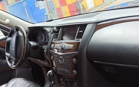 Infiniti QX56, 2011 год, 2 460 000 рублей, 10 фотография