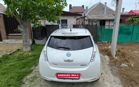 Nissan Leaf I, 2011 год, 750 000 рублей, 3 фотография