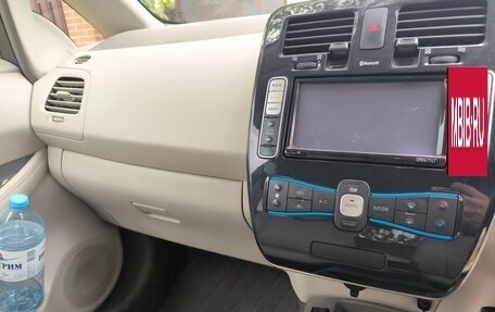 Nissan Leaf I, 2011 год, 750 000 рублей, 7 фотография