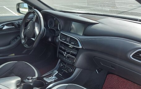 Infiniti Q30, 2018 год, 2 950 000 рублей, 10 фотография