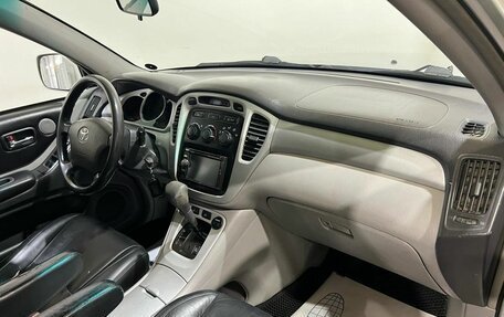 Toyota Highlander III, 2003 год, 950 000 рублей, 12 фотография