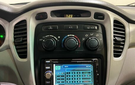 Toyota Highlander III, 2003 год, 950 000 рублей, 20 фотография