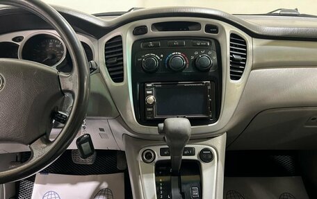Toyota Highlander III, 2003 год, 950 000 рублей, 19 фотография