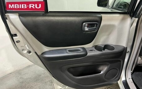 Toyota Highlander III, 2003 год, 950 000 рублей, 29 фотография