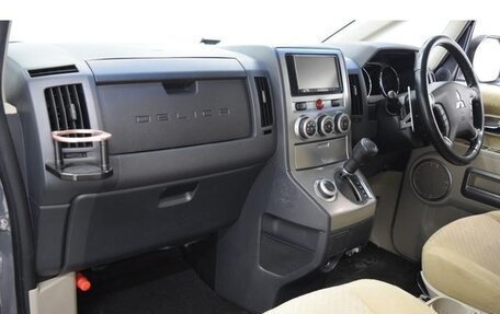 Mitsubishi Delica D:5 I, 2015 год, 2 850 000 рублей, 22 фотография