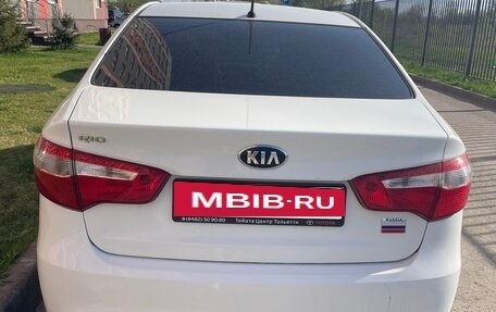 KIA Rio III рестайлинг, 2014 год, 900 000 рублей, 3 фотография