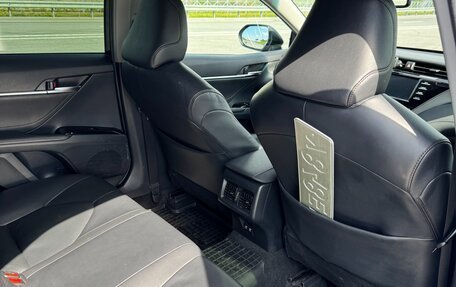 Toyota Camry, 2019 год, 2 400 000 рублей, 11 фотография