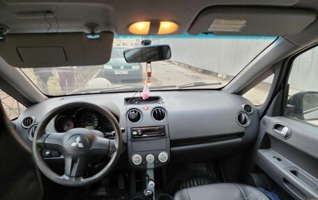 Mitsubishi Colt VI рестайлинг, 2004 год, 180 000 рублей, 5 фотография