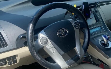 Toyota Prius, 2011 год, 1 139 000 рублей, 8 фотография